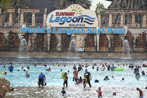 Lullim Waterpark! A Splashing Adventure for All Ages!