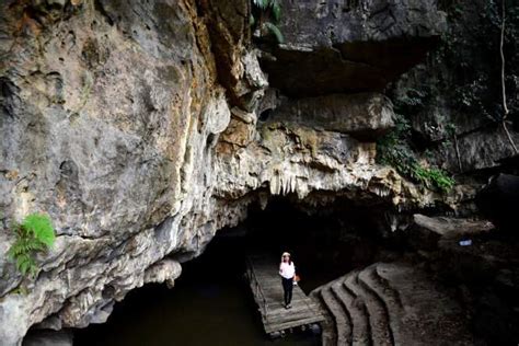  Thung Salaen Waterfall:  Ngắm nhìn vẻ đẹp hoang sơ của thiên nhiên và trải nghiệm sự mát mẻ của dòng nước